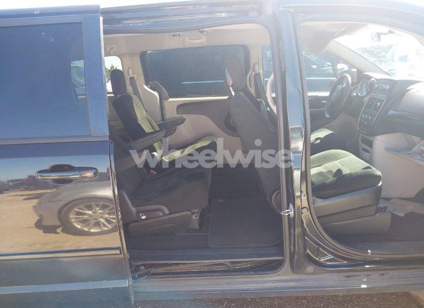 Photo 8 of 2016 Dodge Grand CARAVAN SE (VIN 2C4RDGBG5GR209734)