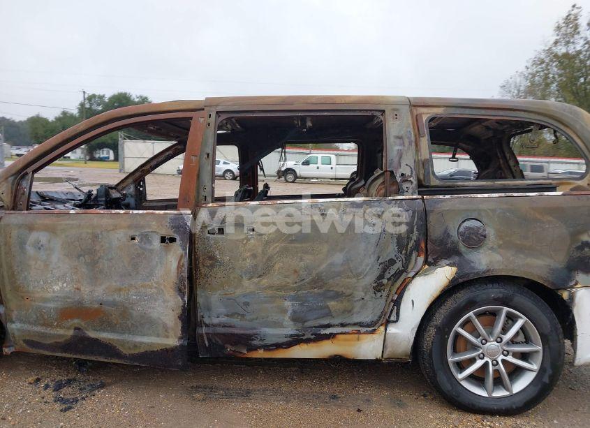 Photo 13 of 2016 Dodge Grand CARAVAN SE PLUS (VIN 2C4RDGBG5GR263275)