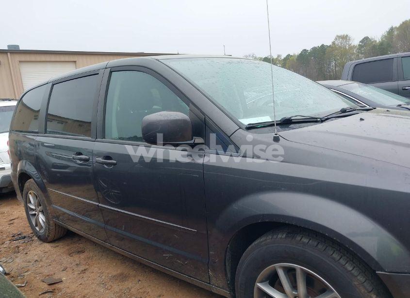 Photo 13 of 2016 Dodge Grand CARAVAN SE PLUS (VIN 2C4RDGBG5GR278410)