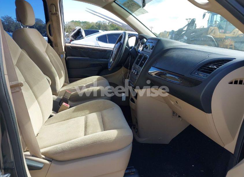 Photo 5 of 2016 Dodge Grand CARAVAN AMERICAN VALUE PKG (VIN 2C4RDGBG5GR357706)