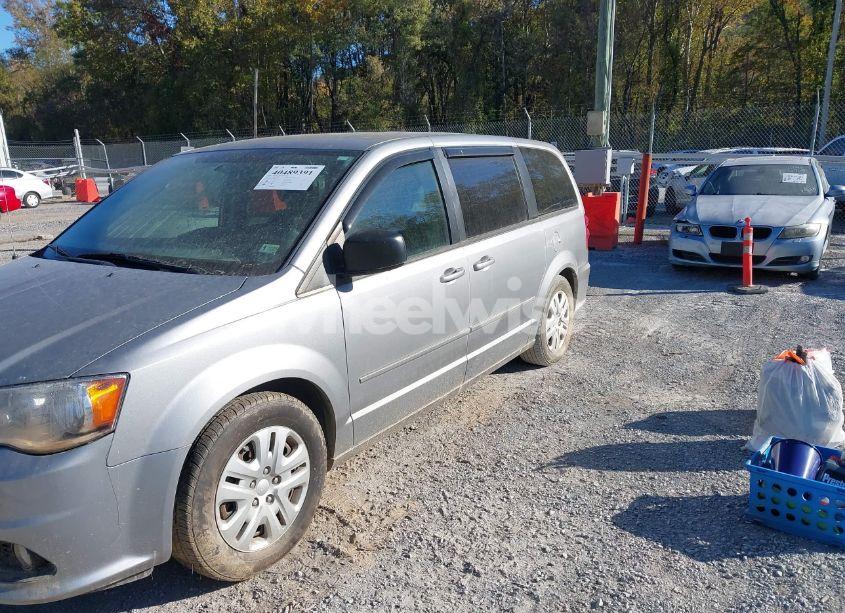 Photo 2 of 2017 Dodge Grand CARAVAN SE (VIN 2C4RDGBG5HR572732)