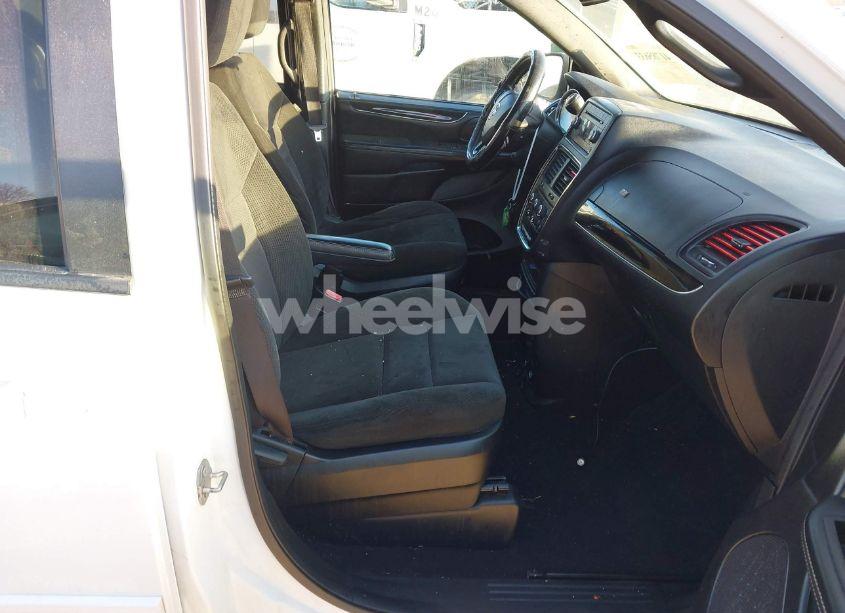 Photo 5 of 2017 Dodge Grand CARAVAN SE PLUS (VIN 2C4RDGBG5HR586579)