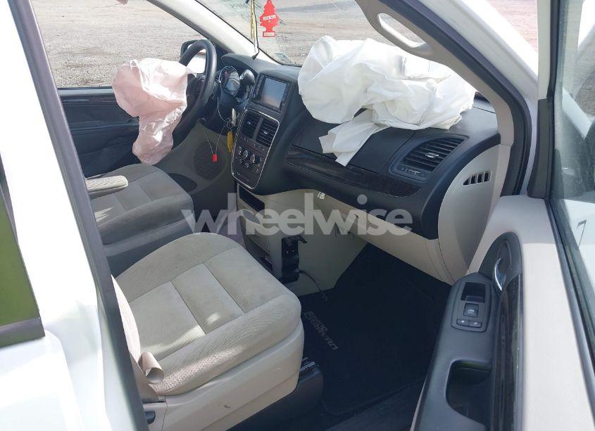 Photo 5 of 2017 Dodge Grand CARAVAN SE (VIN 2C4RDGBG5HR726338)