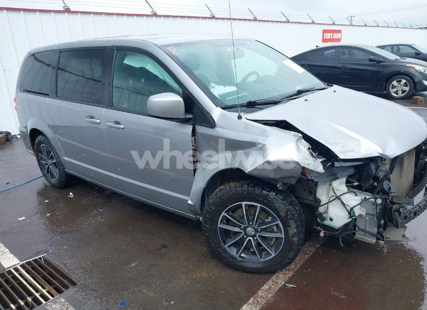 2018 Dodge Grand CARAVAN SE PLUS (VIN 2C4RDGBG5JR219896) main photo