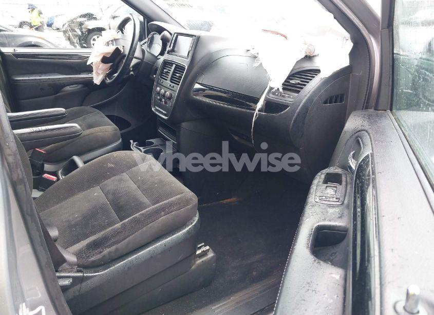 Photo 5 of 2018 Dodge Grand CARAVAN SE PLUS (VIN 2C4RDGBG5JR219896)