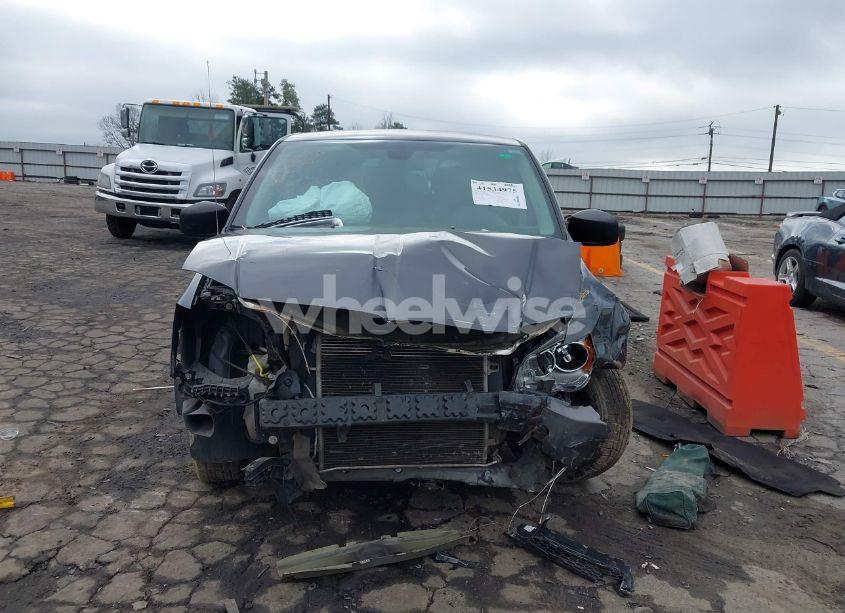 Photo 12 of 2018 Dodge Grand CARAVAN SE (VIN 2C4RDGBG5JR304883)