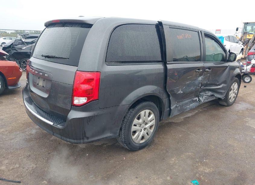 Photo 4 of 2018 Dodge Grand CARAVAN SE (VIN 2C4RDGBG5JR348429)