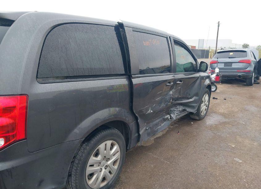 Photo 6 of 2018 Dodge Grand CARAVAN SE (VIN 2C4RDGBG5JR348429)