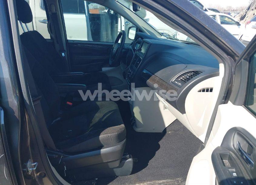 Photo 5 of 2019 Dodge Grand CARAVAN SE (VIN 2C4RDGBG5KR729649)