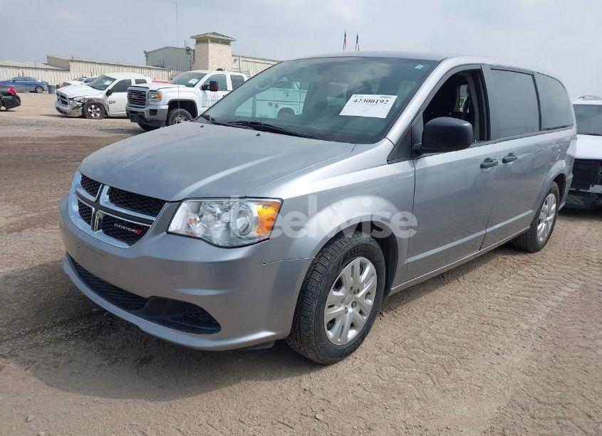 Photo 2 of 2019 Dodge Grand CARAVAN SE (VIN 2C4RDGBG5KR790399)