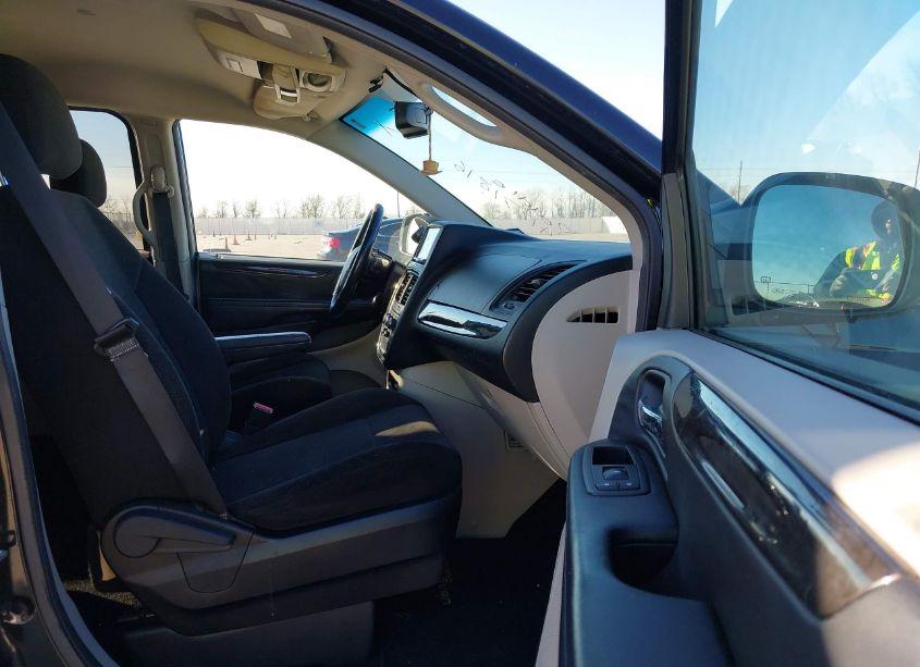 Photo 5 of 2013 Dodge Grand CARAVAN SE (VIN 2C4RDGBG6DR535537)