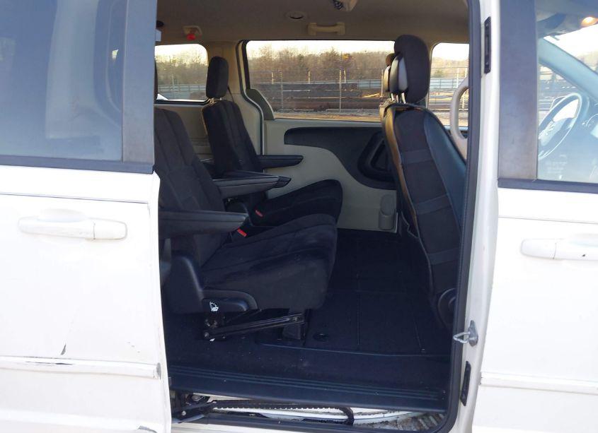 Photo 8 of 2013 Dodge Grand CARAVAN SE (VIN 2C4RDGBG6DR570322)