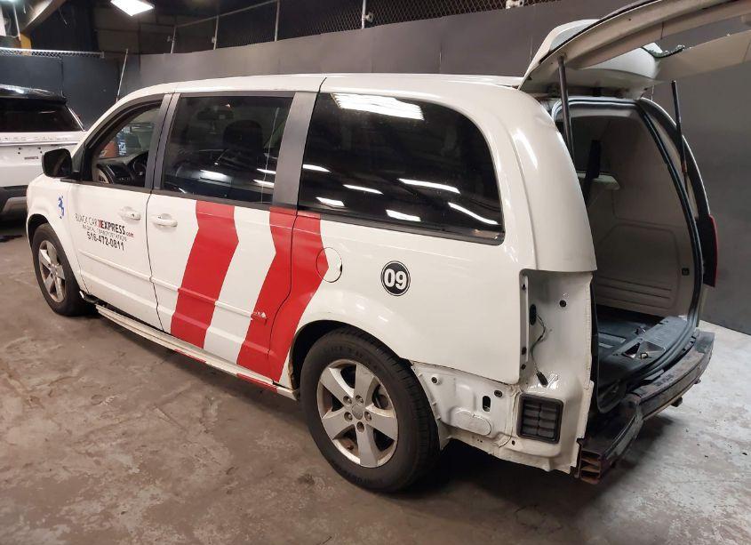 Photo 3 of 2013 Dodge Grand CARAVAN SE (VIN 2C4RDGBG6DR634410)