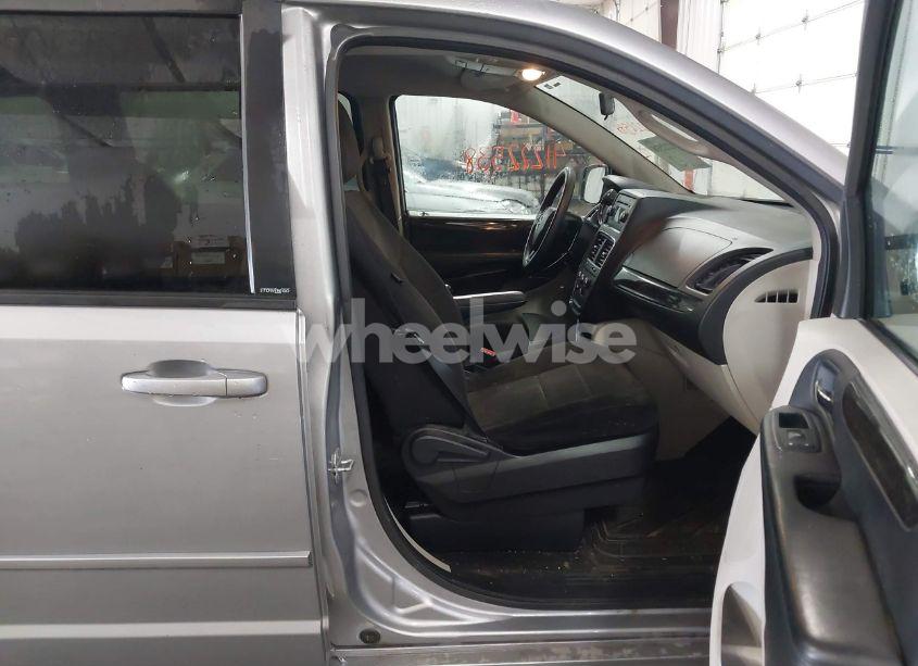 Photo 5 of 2013 Dodge Grand CARAVAN SE (VIN 2C4RDGBG6DR735480)