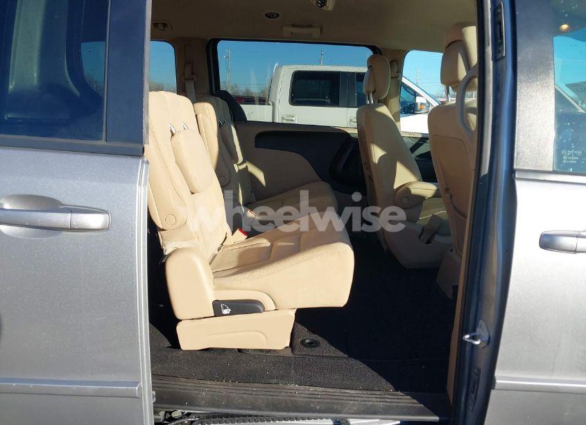 Photo 8 of 2014 Dodge Grand CARAVAN SE (VIN 2C4RDGBG6ER355458)