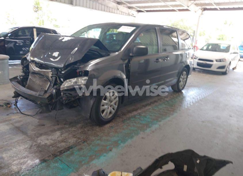 Photo 2 of 2015 Dodge Grand CARAVAN SE (VIN 2C4RDGBG6FR524332)