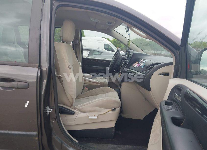 Photo 5 of 2015 Dodge Grand CARAVAN AMERICAN VALUE PKG (VIN 2C4RDGBG6FR542474)