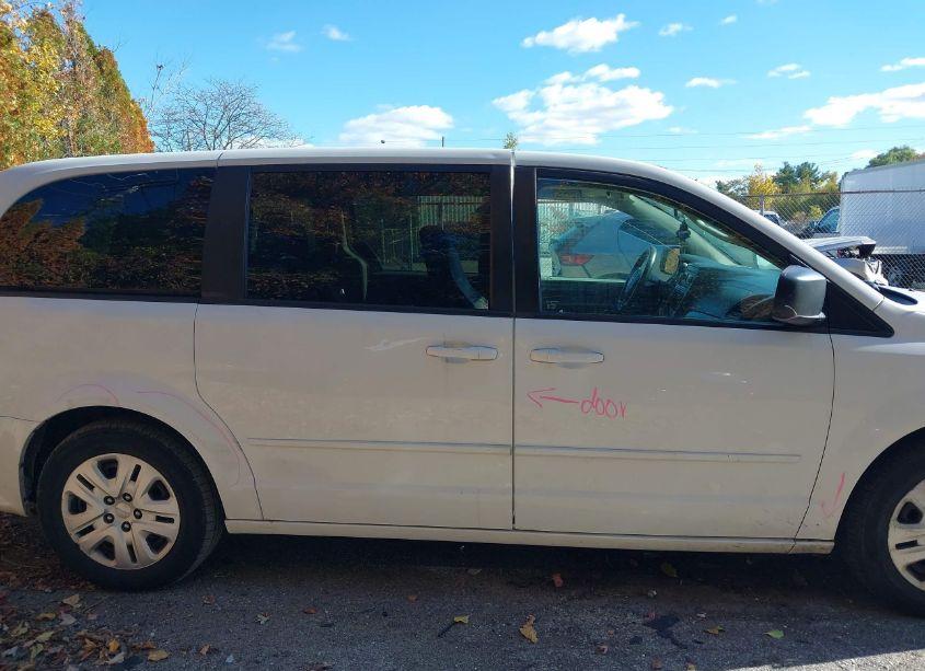 Photo 13 of 2015 Dodge Grand CARAVAN SE (VIN 2C4RDGBG6FR599306)