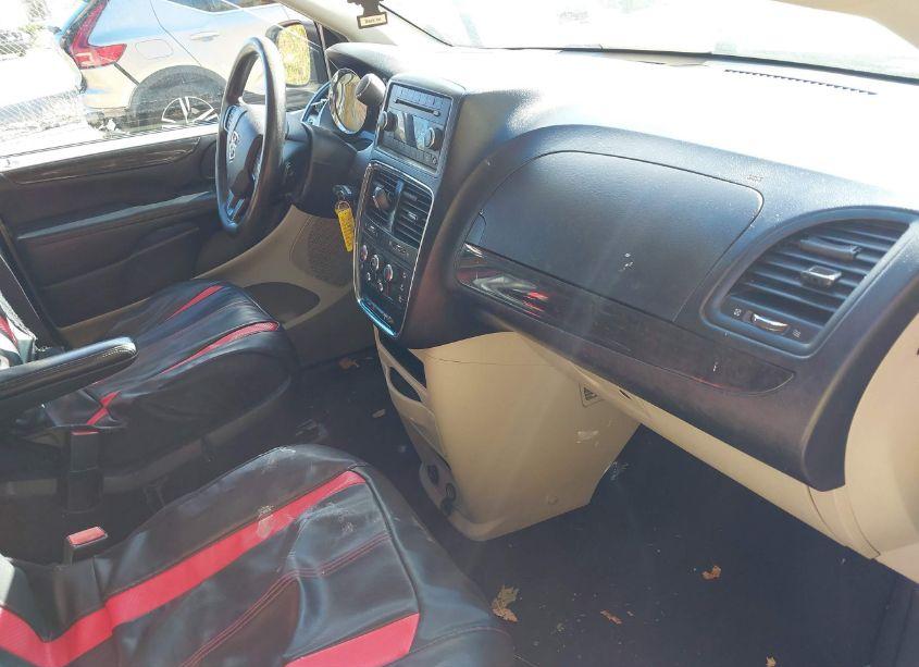 Photo 5 of 2015 Dodge Grand CARAVAN SE (VIN 2C4RDGBG6FR599306)