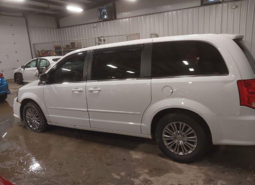 Photo 14 of 2015 Dodge Grand CARAVAN SE PLUS (VIN 2C4RDGBG6FR659875)