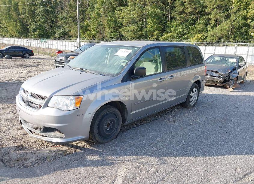 Photo 2 of 2016 Dodge Grand CARAVAN SE (VIN 2C4RDGBG6GR143212)