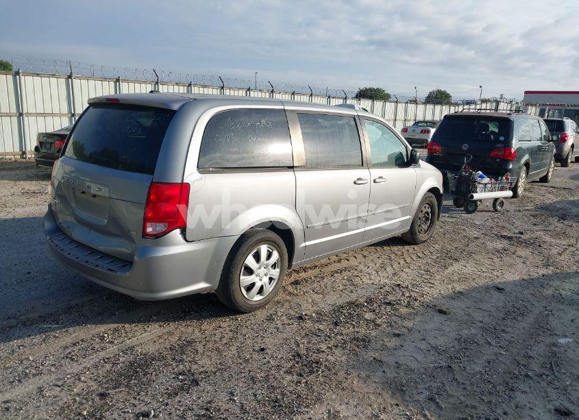 Photo 4 of 2016 Dodge Grand CARAVAN SE (VIN 2C4RDGBG6GR143212)