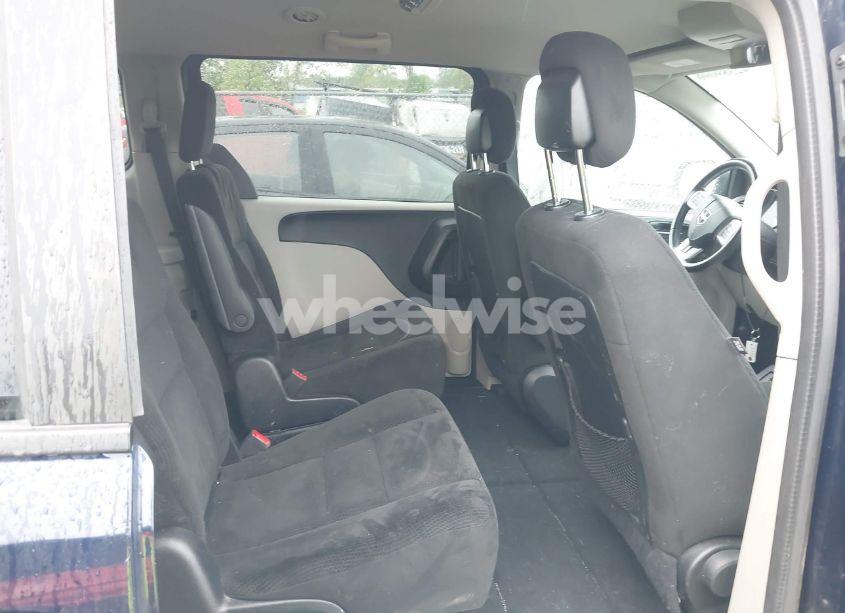 Photo 8 of 2016 Dodge Grand CARAVAN SE (VIN 2C4RDGBG6GR257498)