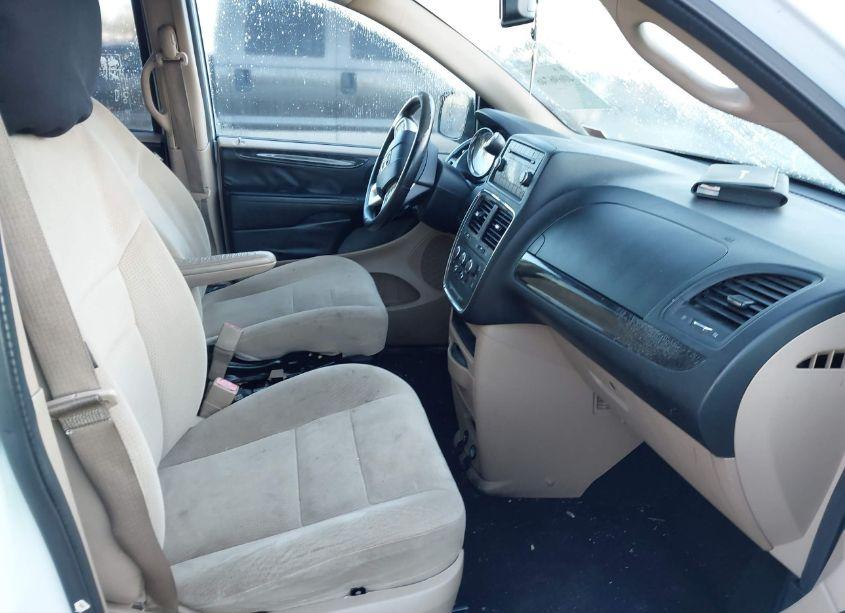 Photo 5 of 2016 Dodge Grand CARAVAN SE (VIN 2C4RDGBG6GR284846)