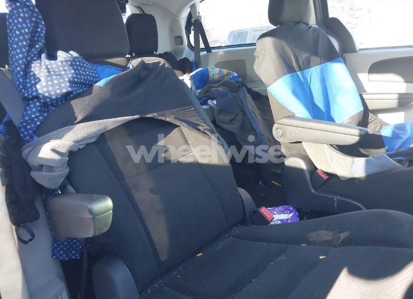 Photo 8 of 2016 Dodge Grand CARAVAN SE (VIN 2C4RDGBG6GR325881)