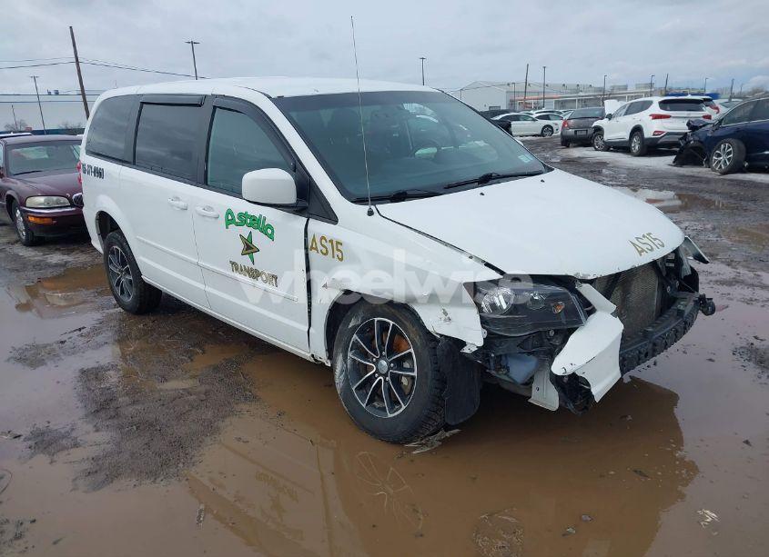 2017 Dodge Grand CARAVAN SE PLUS (VIN 2C4RDGBG6HR547791) main photo