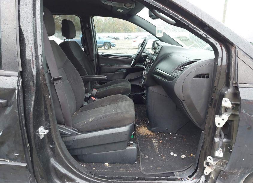 Photo 5 of 2017 Dodge Grand CARAVAN SE PLUS (VIN 2C4RDGBG6HR548391)