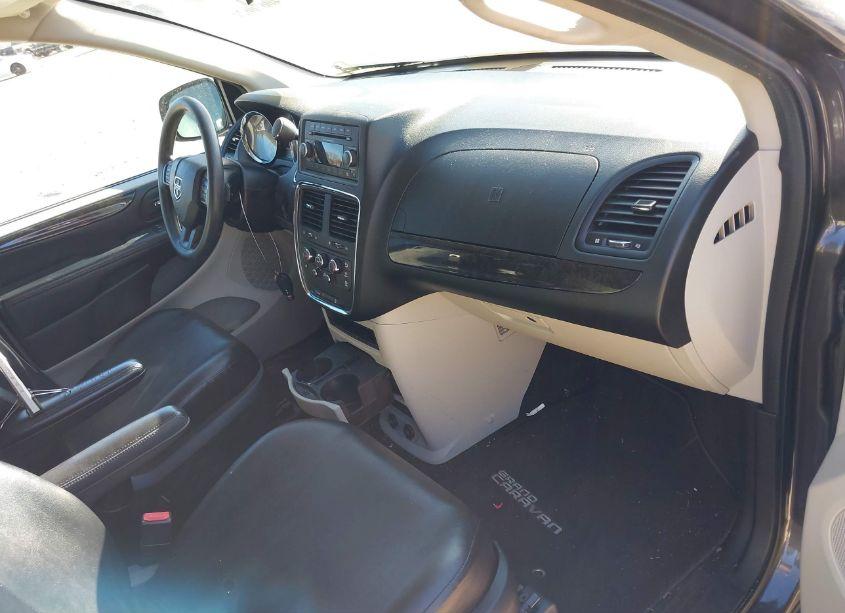 Photo 5 of 2017 Dodge Grand CARAVAN SE (VIN 2C4RDGBG6HR558595)