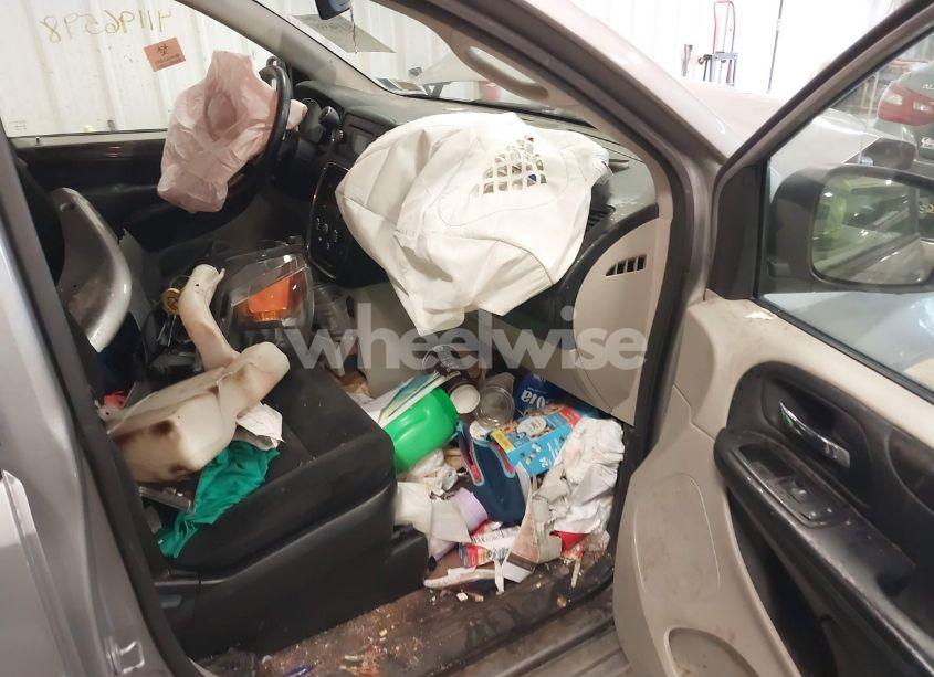 Photo 5 of 2017 Dodge Grand CARAVAN SE (VIN 2C4RDGBG6HR583058)