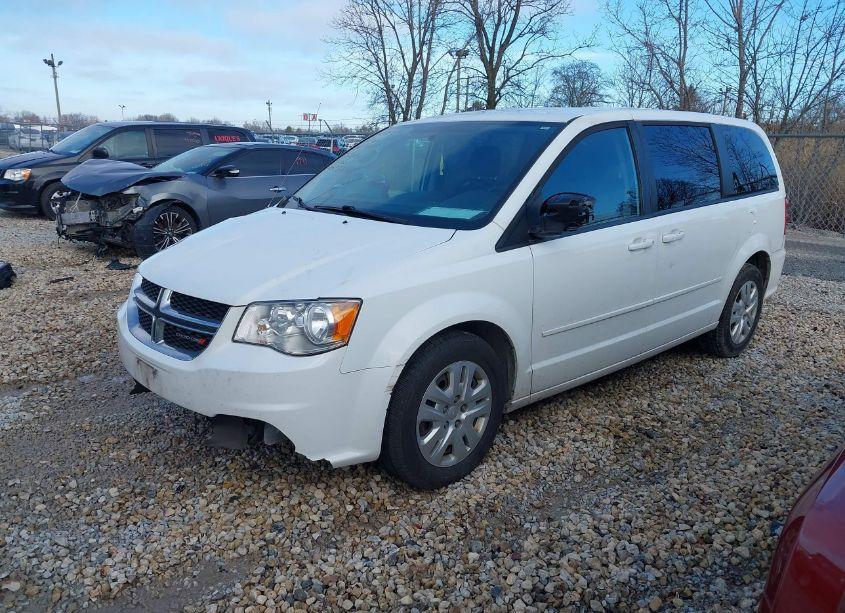 Photo 2 of 2017 Dodge Grand CARAVAN SE (VIN 2C4RDGBG6HR636440)