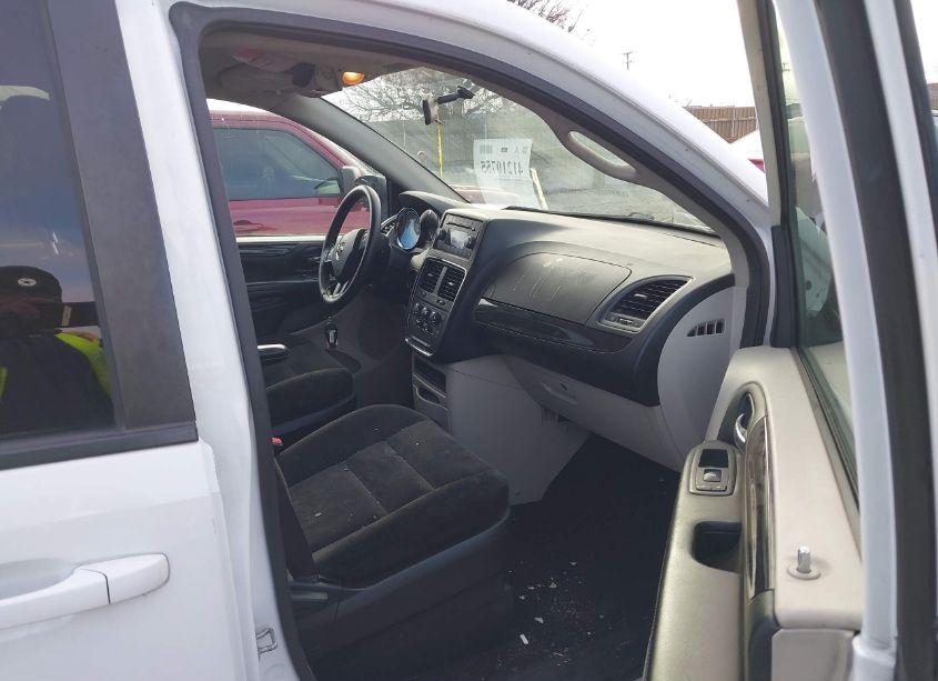 Photo 5 of 2017 Dodge Grand CARAVAN SE (VIN 2C4RDGBG6HR636440)