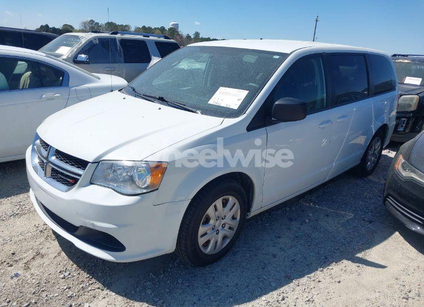 Photo 2 of 2018 Dodge Grand CARAVAN SE (VIN 2C4RDGBG6JR151897)