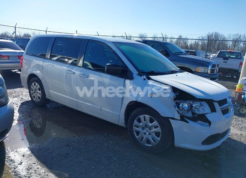 2018 Dodge Grand CARAVAN SE (VIN 2C4RDGBG6JR190375) main photo