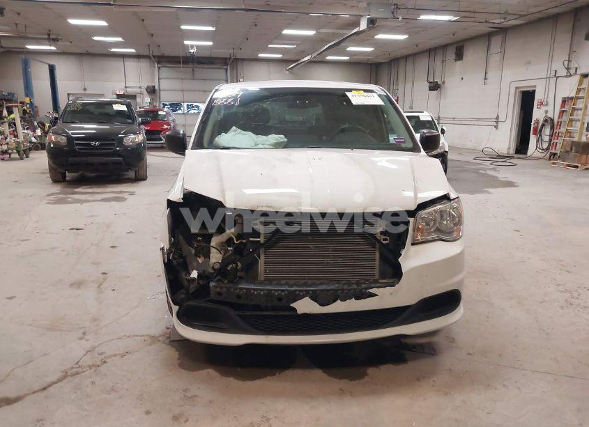 Photo 12 of 2018 Dodge Grand CARAVAN SE (VIN 2C4RDGBG6JR312670)