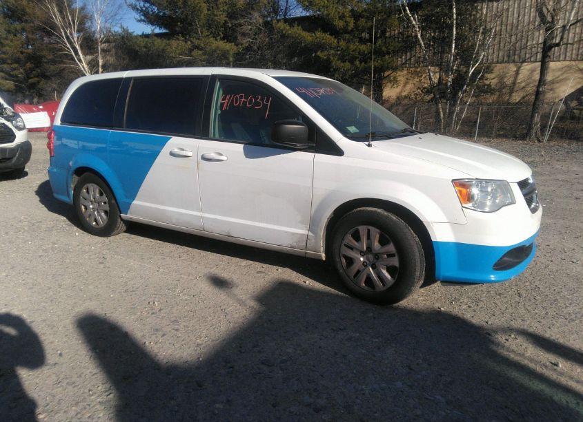 2018 Dodge Grand CARAVAN SE (VIN 2C4RDGBG6JR312877) main photo