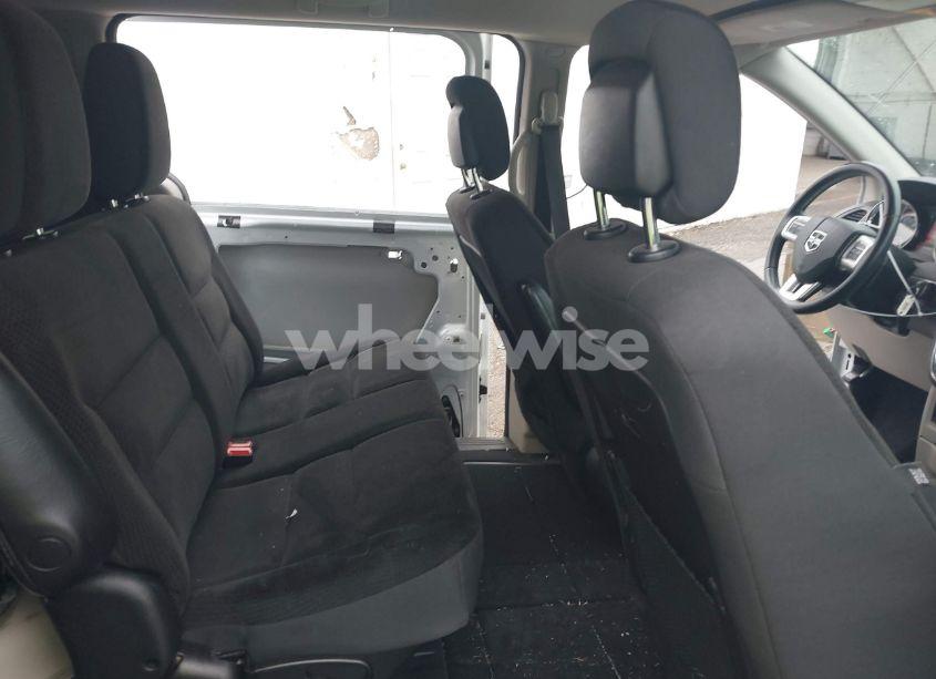 Photo 8 of 2019 Dodge Grand CARAVAN SE (VIN 2C4RDGBG6KR700130)