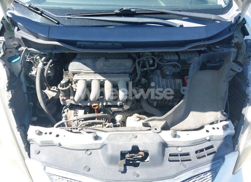 Photo 10 of 2011 Honda Fit (VIN 2C4RDGBG7DR******)