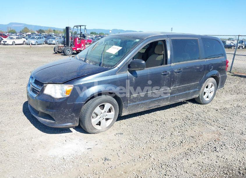 Photo 2 of 2013 Dodge Grand CARAVAN SE (VIN 2C4RDGBG7DR791511)