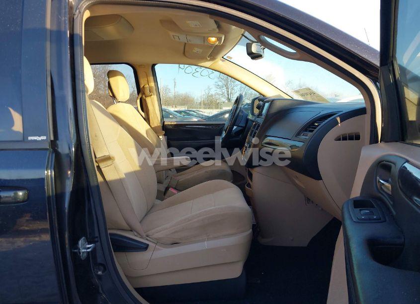 Photo 5 of 2014 Dodge Grand CARAVAN SE (VIN 2C4RDGBG7ER109857)