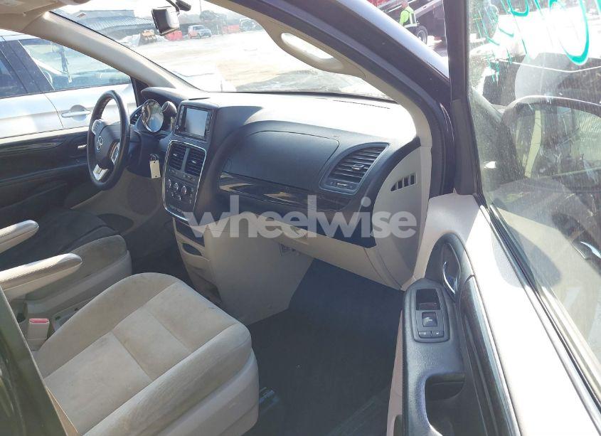 Photo 5 of 2014 Dodge Grand CARAVAN SE (VIN 2C4RDGBG7ER197065)