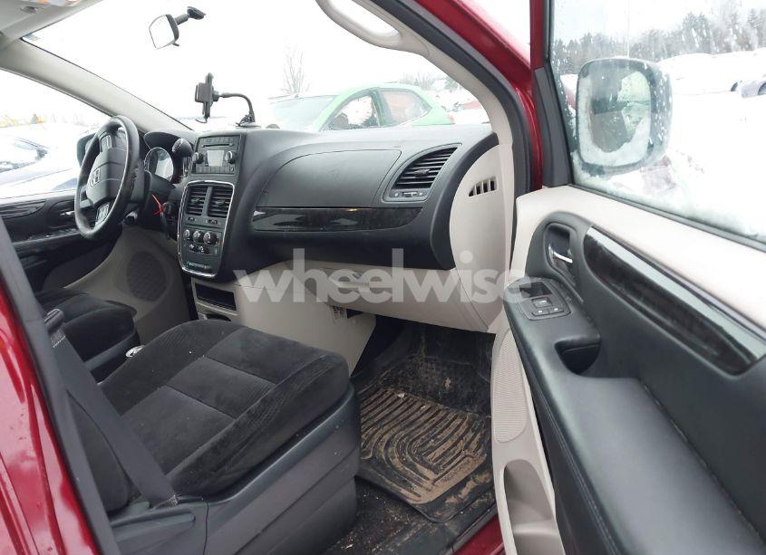 Photo 5 of 2014 Dodge Grand CARAVAN SE (VIN 2C4RDGBG7ER419779)