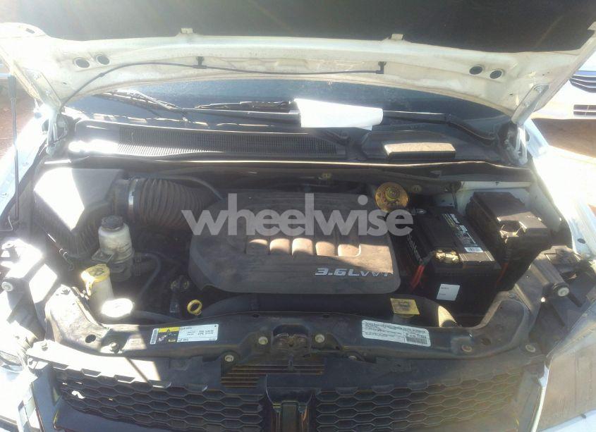 Photo 10 of 2015 Dodge Grand CARAVAN SE (VIN 2C4RDGBG7FR518135)