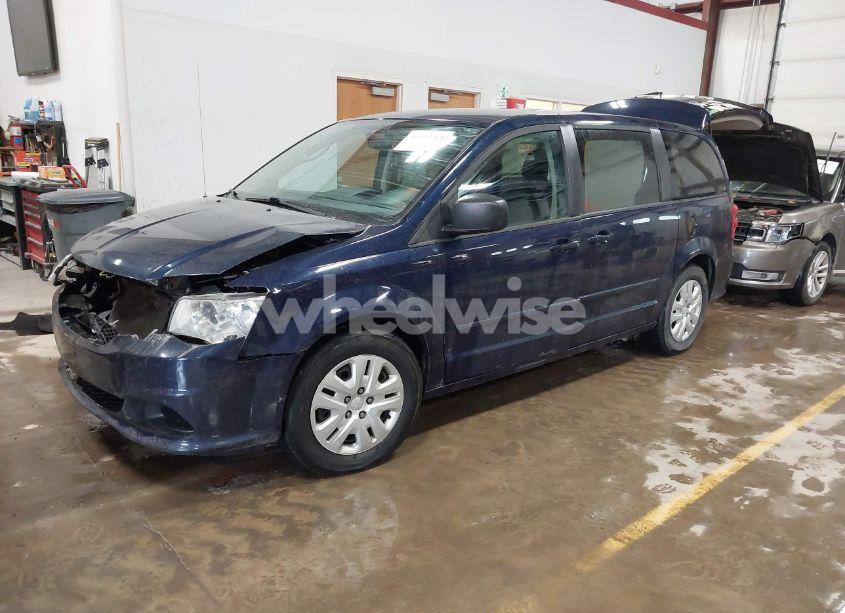 Photo 2 of 2015 Dodge Grand CARAVAN SE (VIN 2C4RDGBG7FR524369)