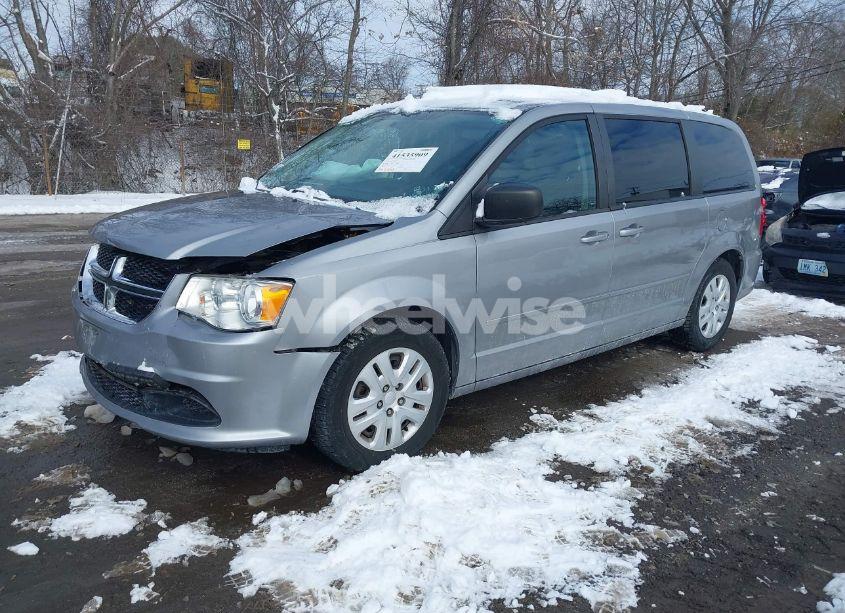 Photo 2 of 2015 Dodge Grand CARAVAN SE (VIN 2C4RDGBG7FR685756)