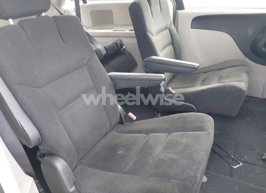 Photo 8 of 2015 Dodge Grand CARAVAN SE (VIN 2C4RDGBG7FR685756)