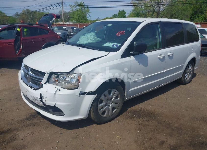 Photo 2 of 2016 Dodge Grand CARAVAN SE (VIN 2C4RDGBG7GR160231)